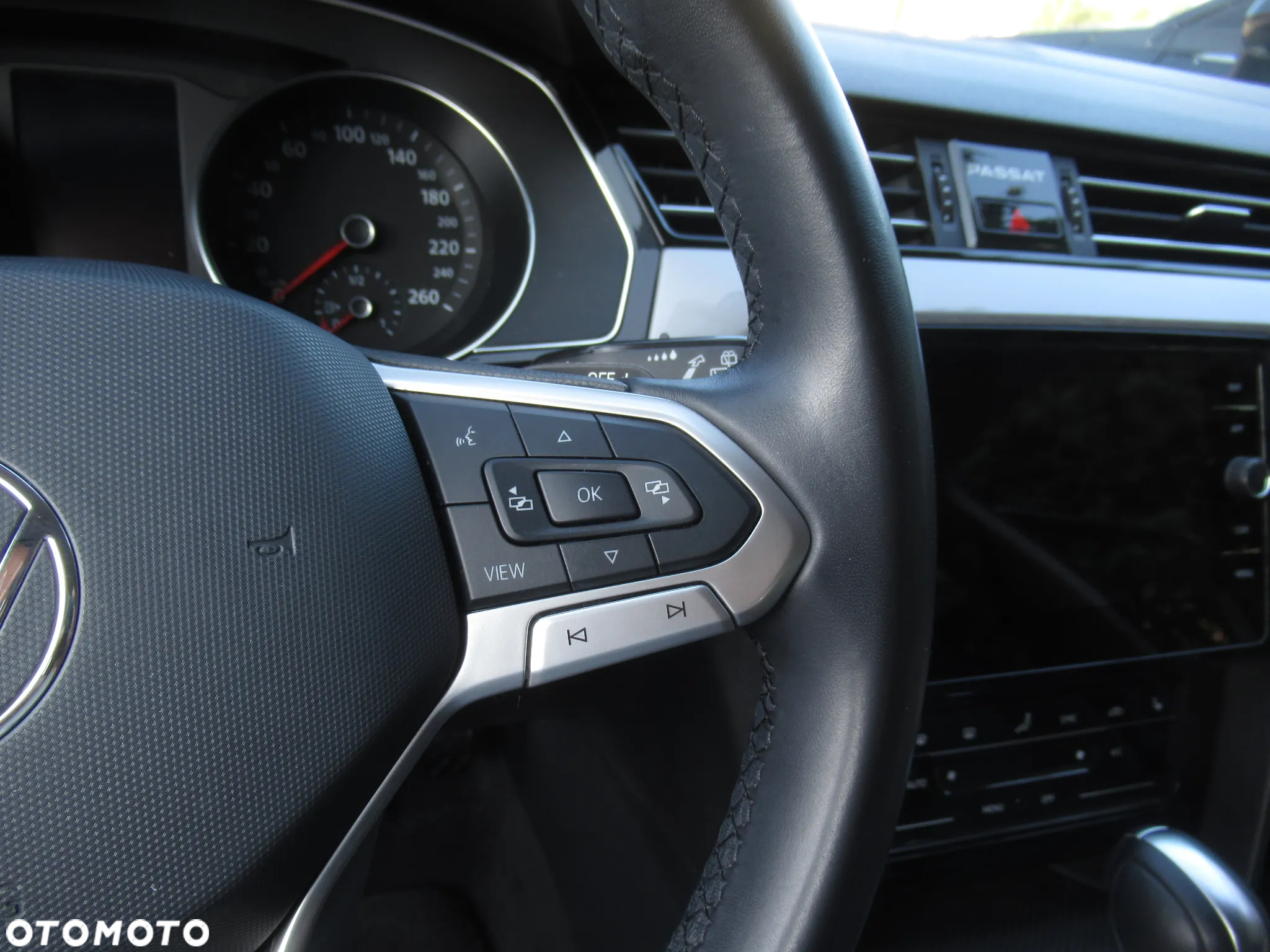 Volkswagen Passat 2.0 TSI Business DSG - 14