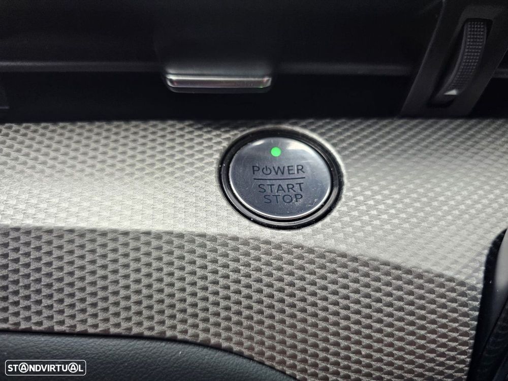 Ford Mustang Mach-E Standard - 19