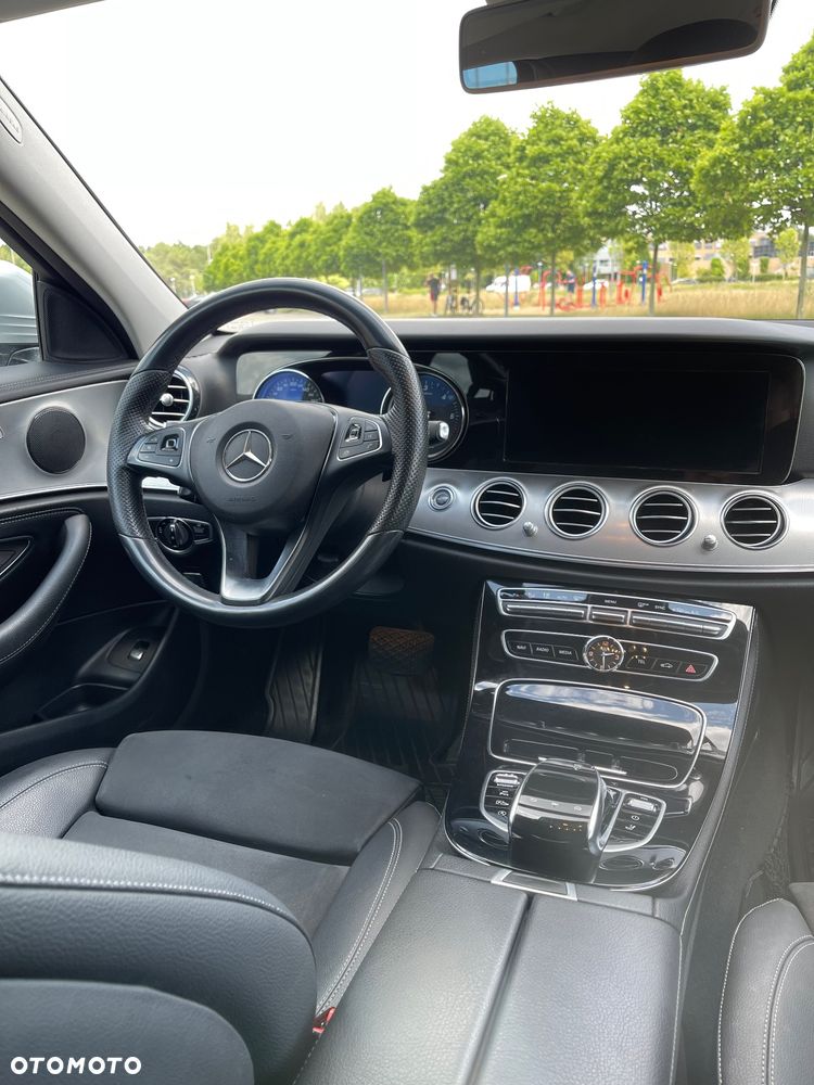 Mercedes-Benz Klasa E 220 d 9G-TRONIC Avantgarde - 13