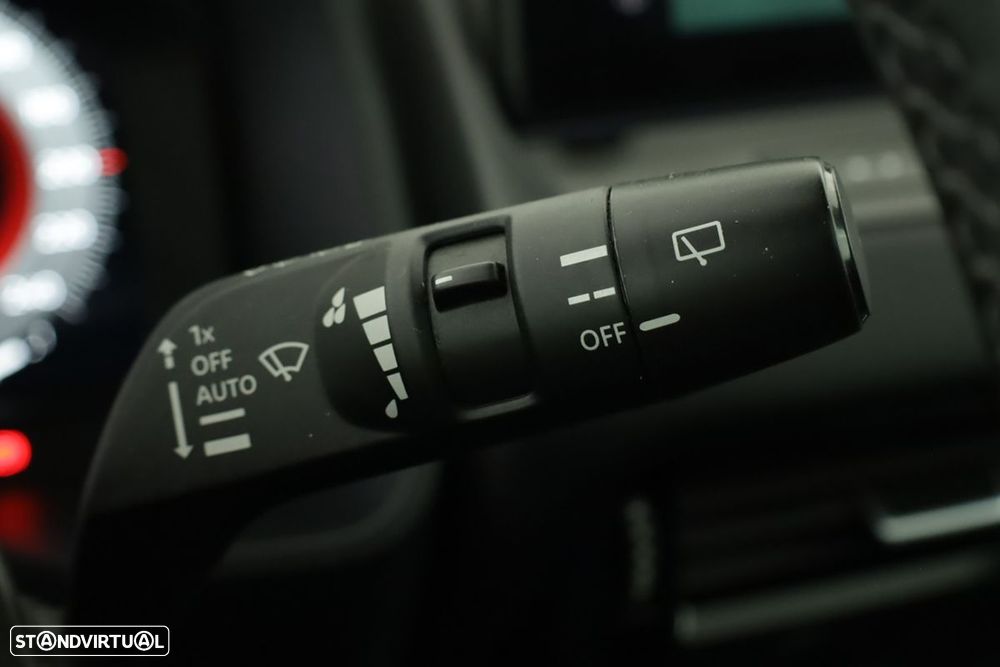 Nissan Qashqai 1.3 DIG-T N-Connecta LED Xtronic - 18