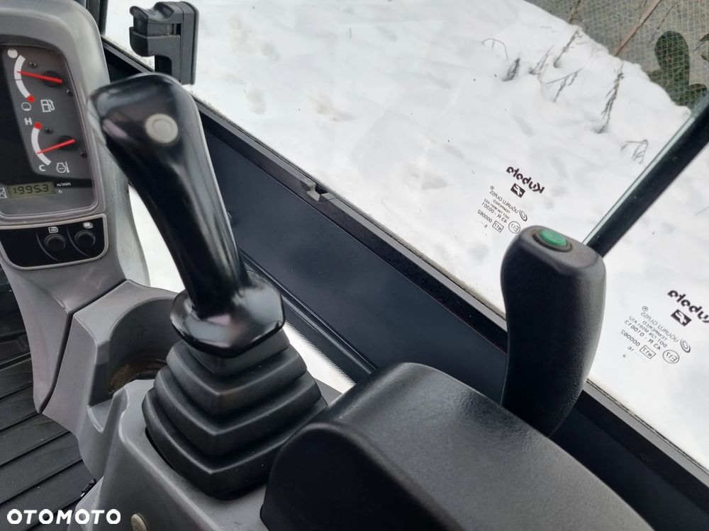 Kubota KX016-4 Koparka Gąsienicowa 2 tony. DEKRA aktualna do 2026r. Rozsuwane Hydr. podwozie! Sprowadzona z Norwegii! Zero luzów i wycieków. Maszyna jak Nowa z Salonu! 2017rok. Pełna Dokumentacja. Gąsienice bez zużycia! Łyżka Skarpowa Nowa! Szybkozłącze! Okazja Tanio! Dodatkowa Linia Hydr. na młot i wiertnice - 36