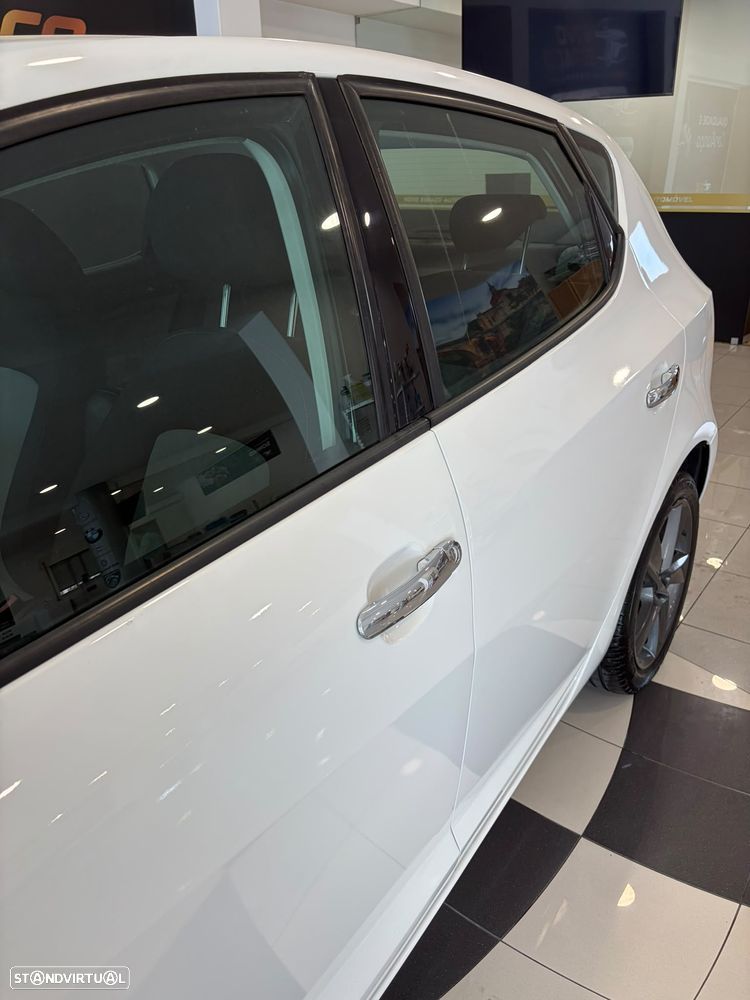 SEAT Ibiza 1.6 TDI CR Style - 10