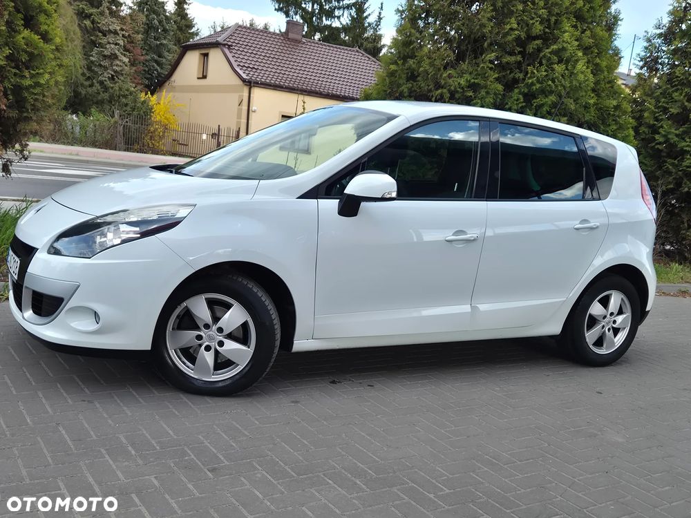 Renault Scenic 1.5 dCi Emotion - 5