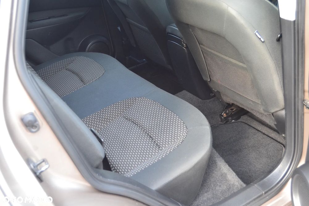 Nissan Qashqai 1.6 Visia - 29