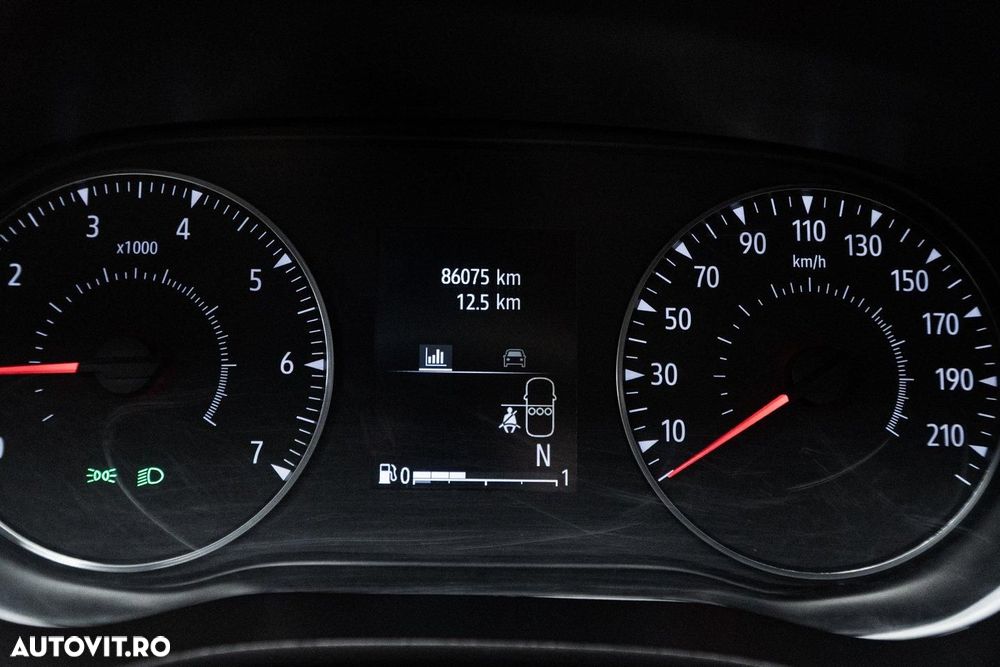 Dacia Logan TCe 90 CVT Journey - 36