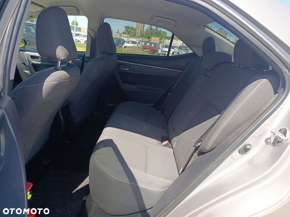 Toyota Corolla - 14