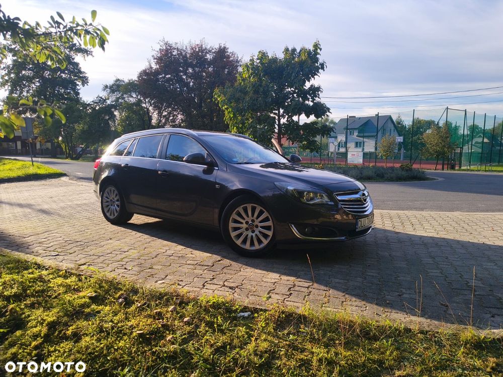 Opel Insignia - 1