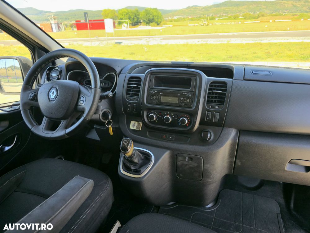 Renault Trafic - 10