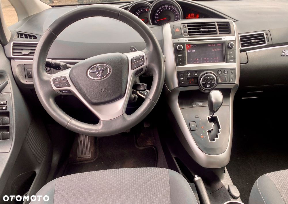 Toyota Verso 1.8 Multidrive Edition - 15