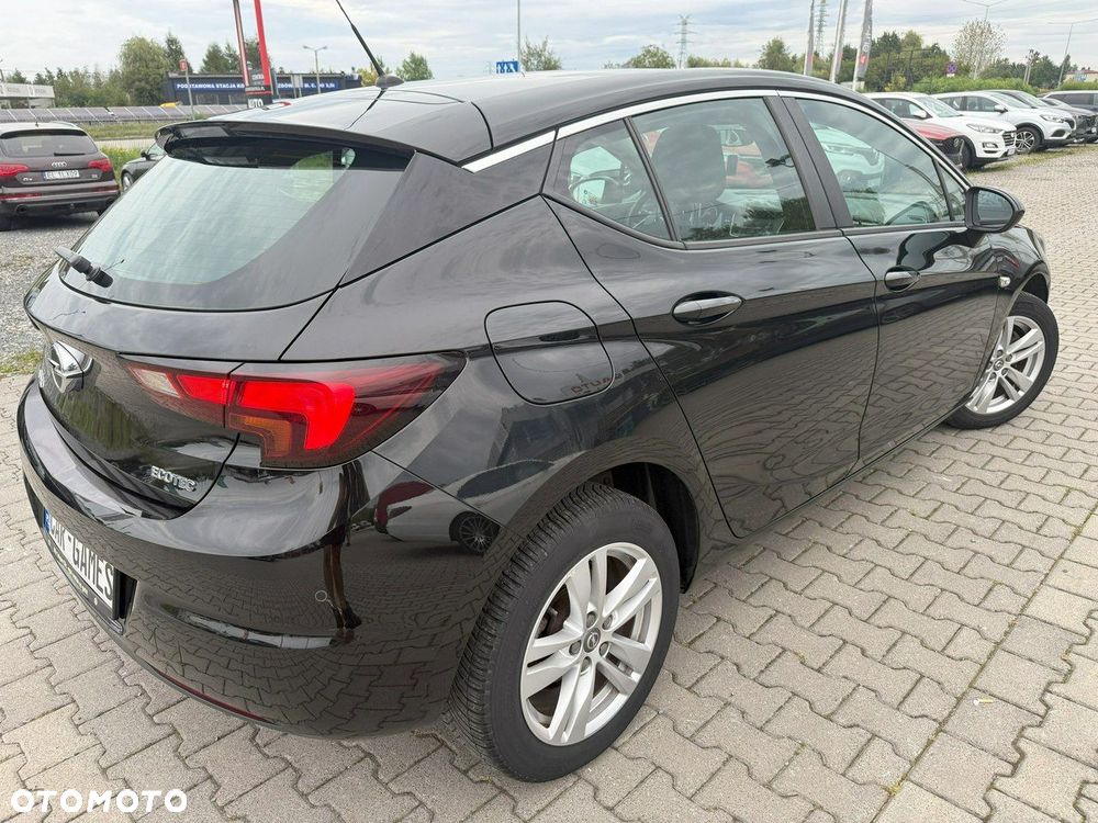 Opel Astra - 4