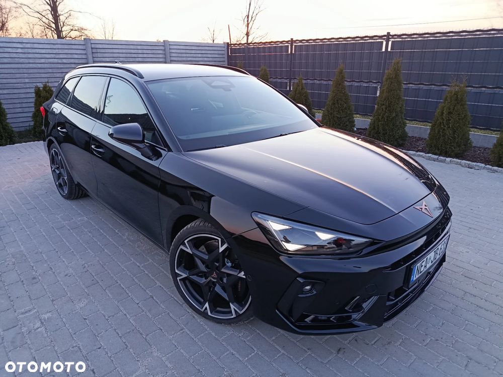Cupra Leon Sportstourer 2.0 TSI 4Drive VZ DSG - 3