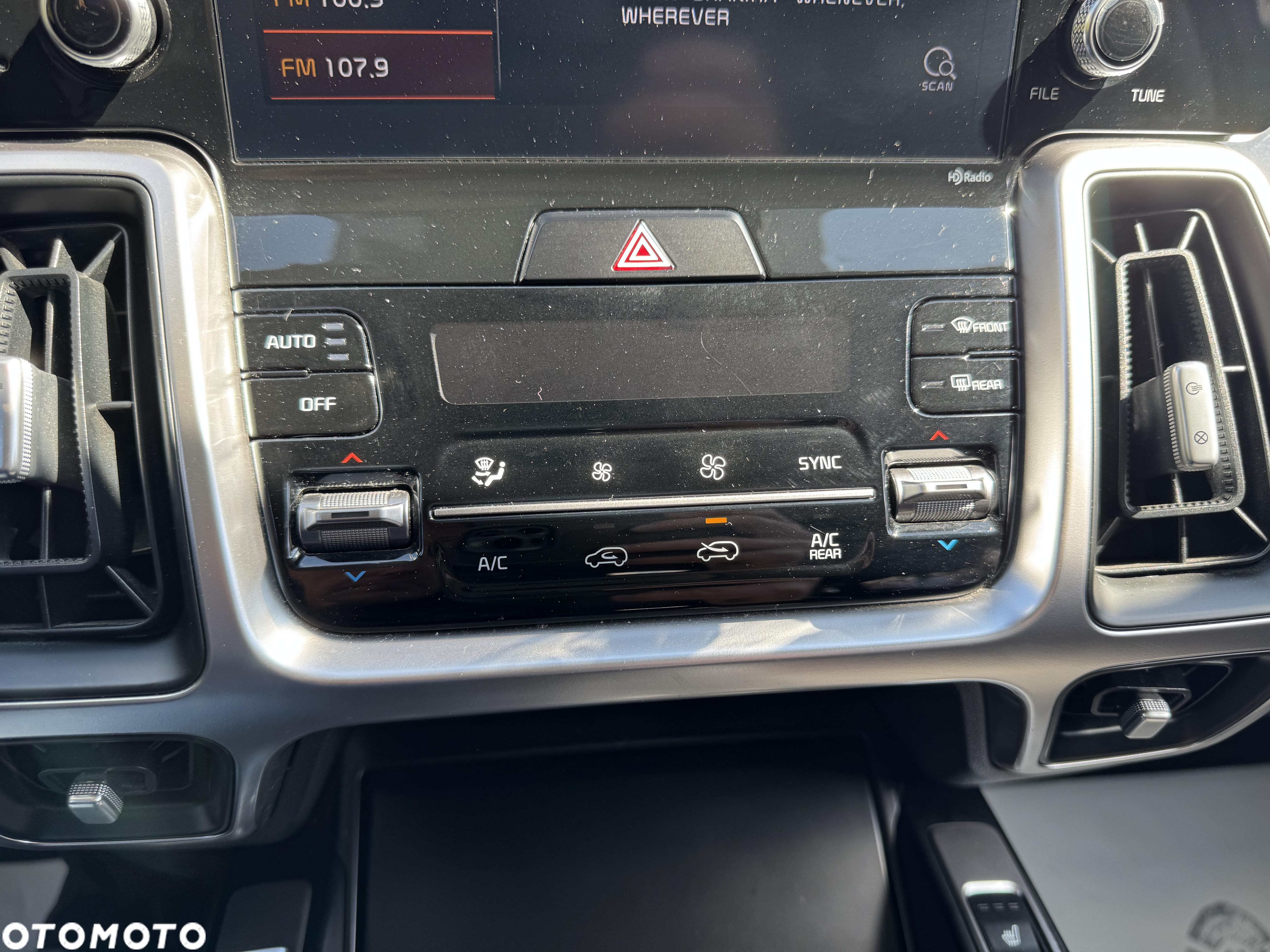 Kia Sorento - 27