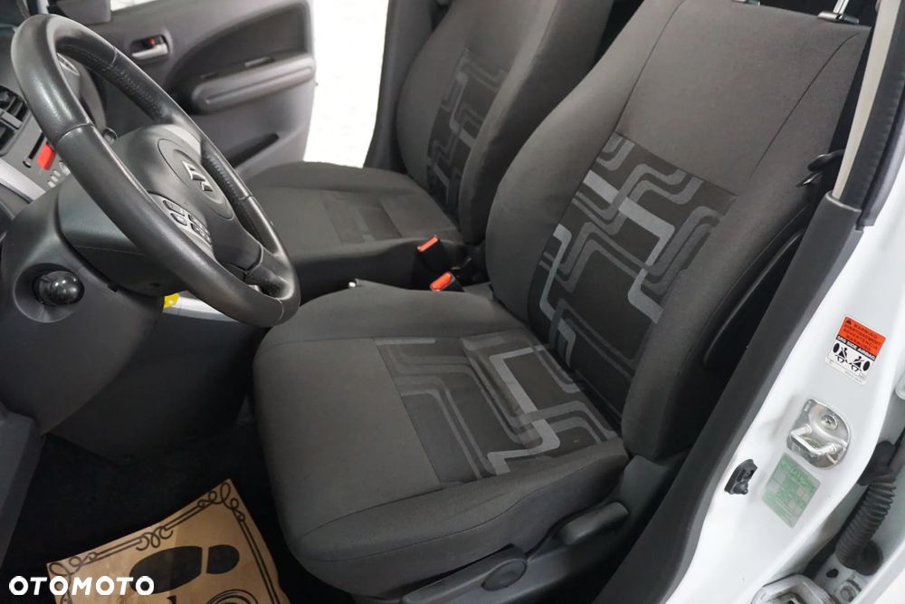 Suzuki Splash 1.0 Comfort - 19