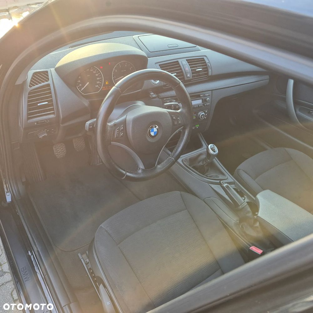 BMW Seria 1 116i - 8