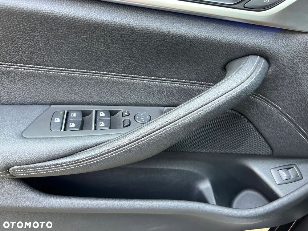 BMW Seria 5 - 15