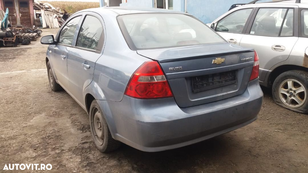Dezmembrez Chevrolet Aveo - 3