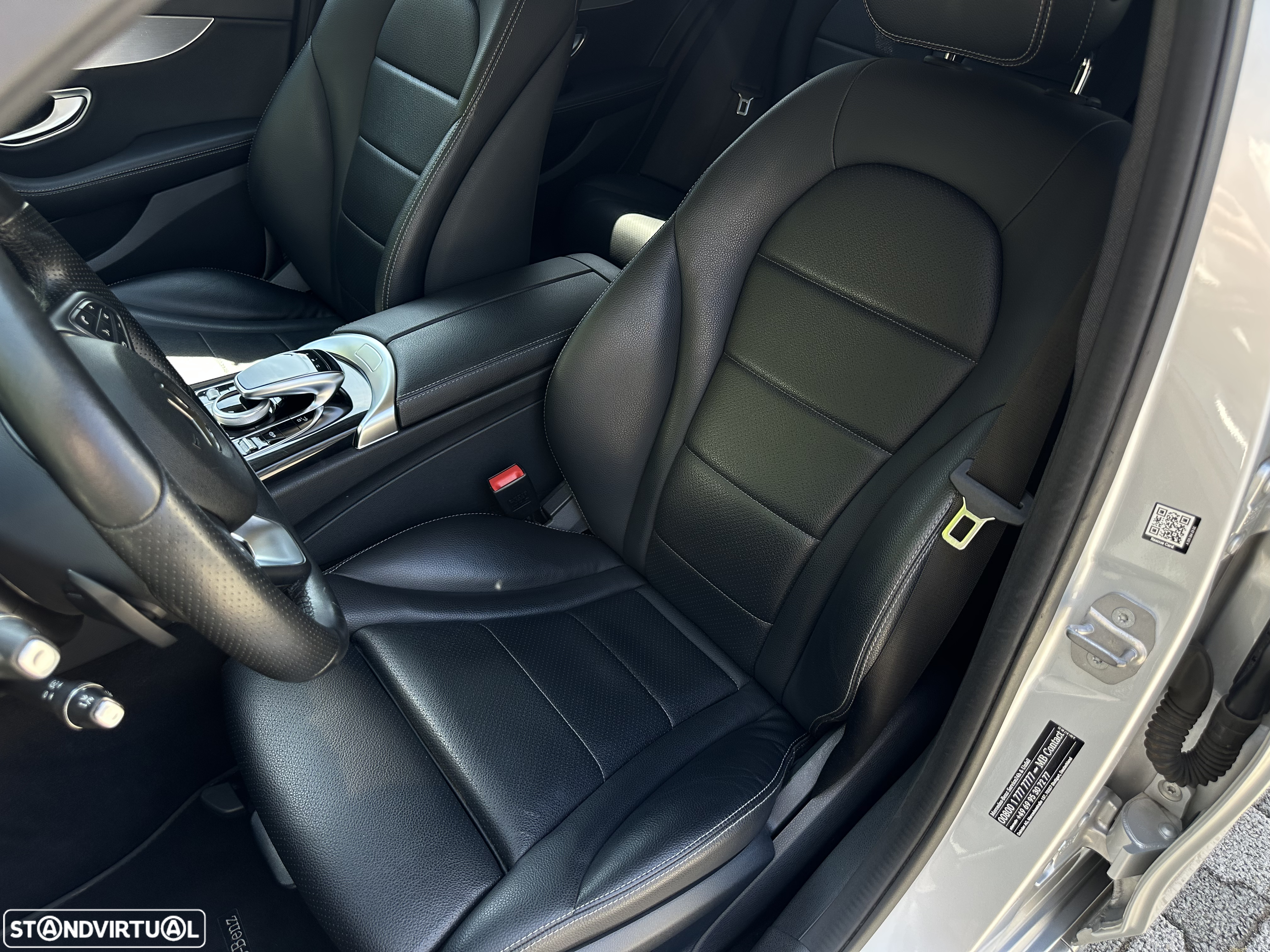 Mercedes-Benz C 350 e - 28