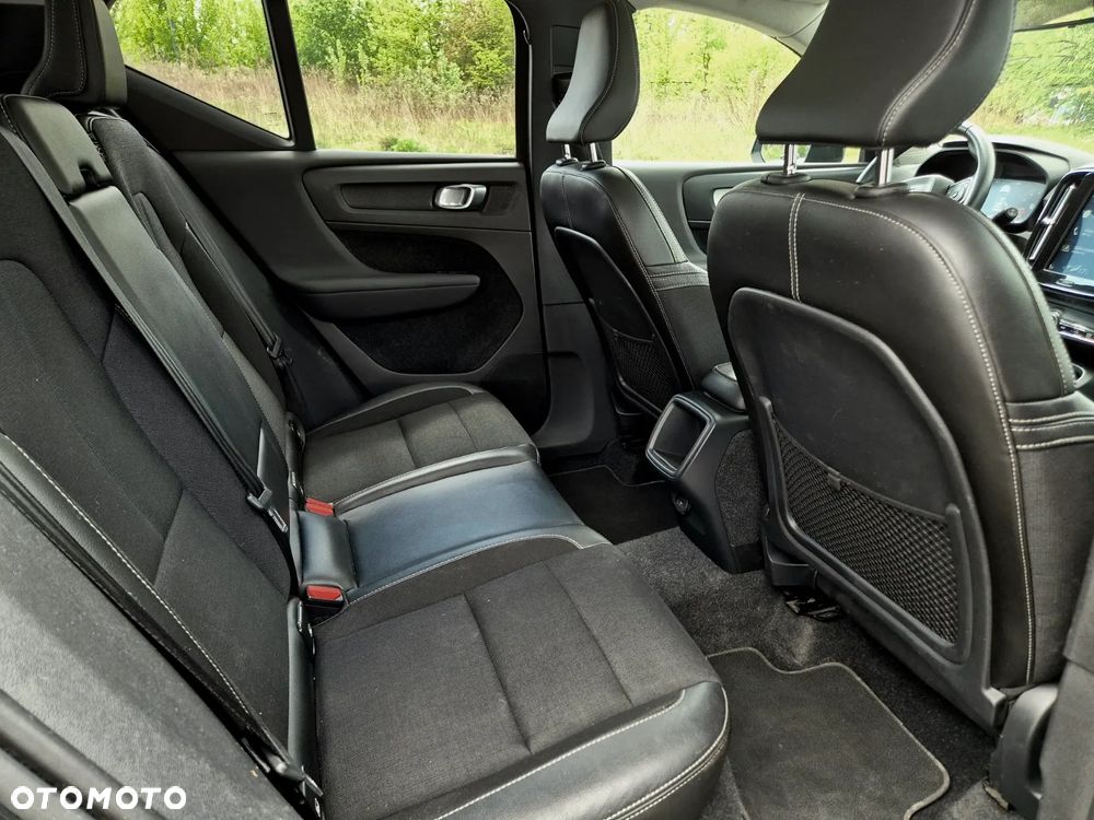 Volvo XC 40 T3 Momentum - 8