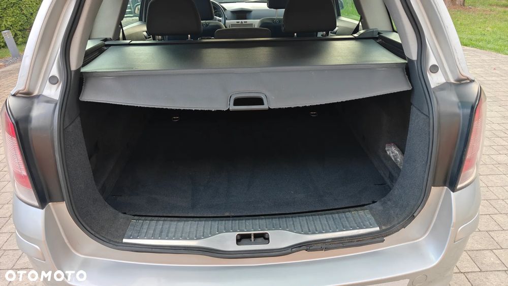 Opel Astra 1.9 CDTI DPF Edition - 17