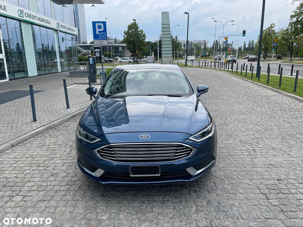 Ford Fusion - 4