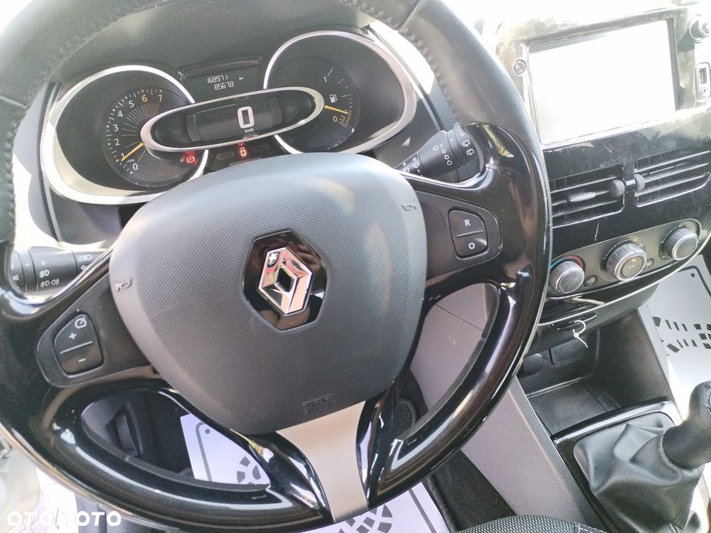 Renault Clio - 27