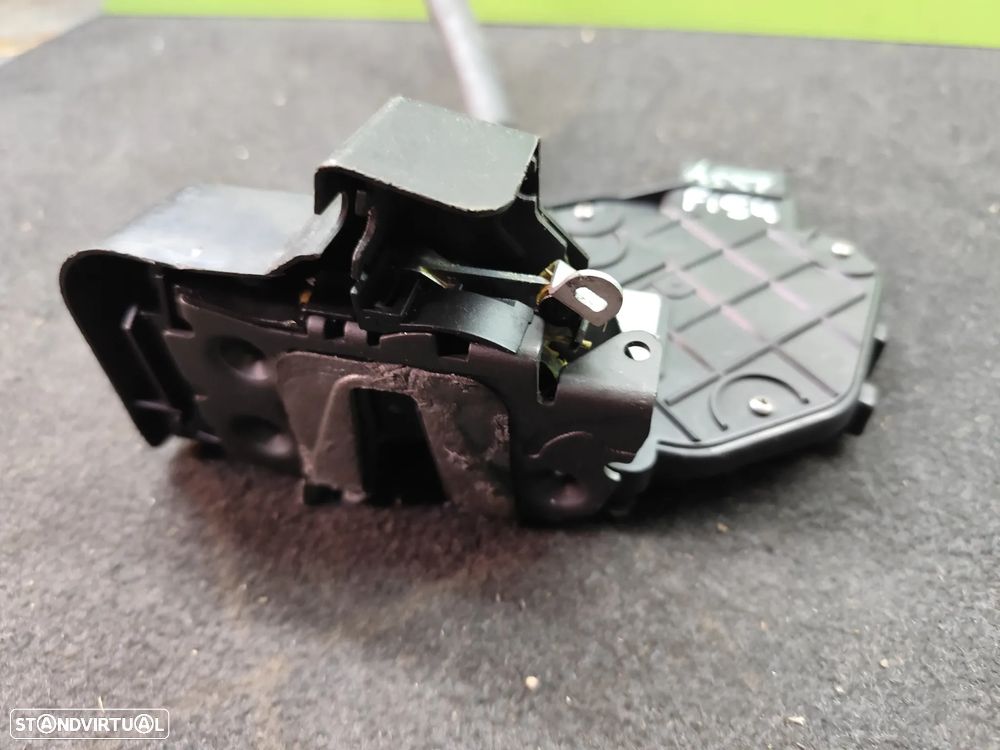 RANGE ROVER EVOQUE FECHADURA FRENTE DIREITA PORTA - F154 - 7