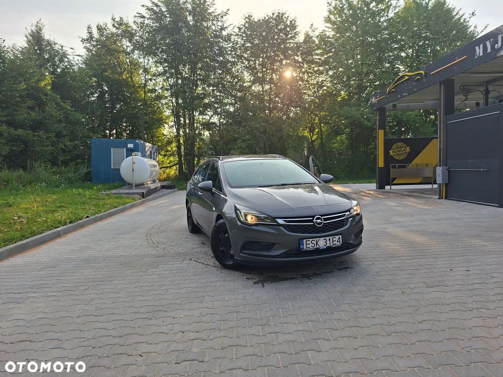 Opel Astra 1.6 CDTI Enjoy - 2