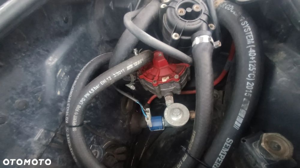 BMW Seria 3 320i - 14