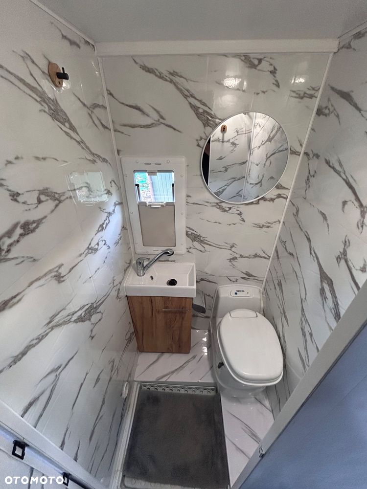 Mercedes-Benz Sprinter - 17