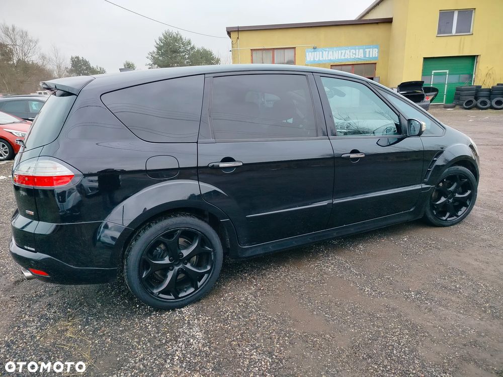 Ford S-Max - 11