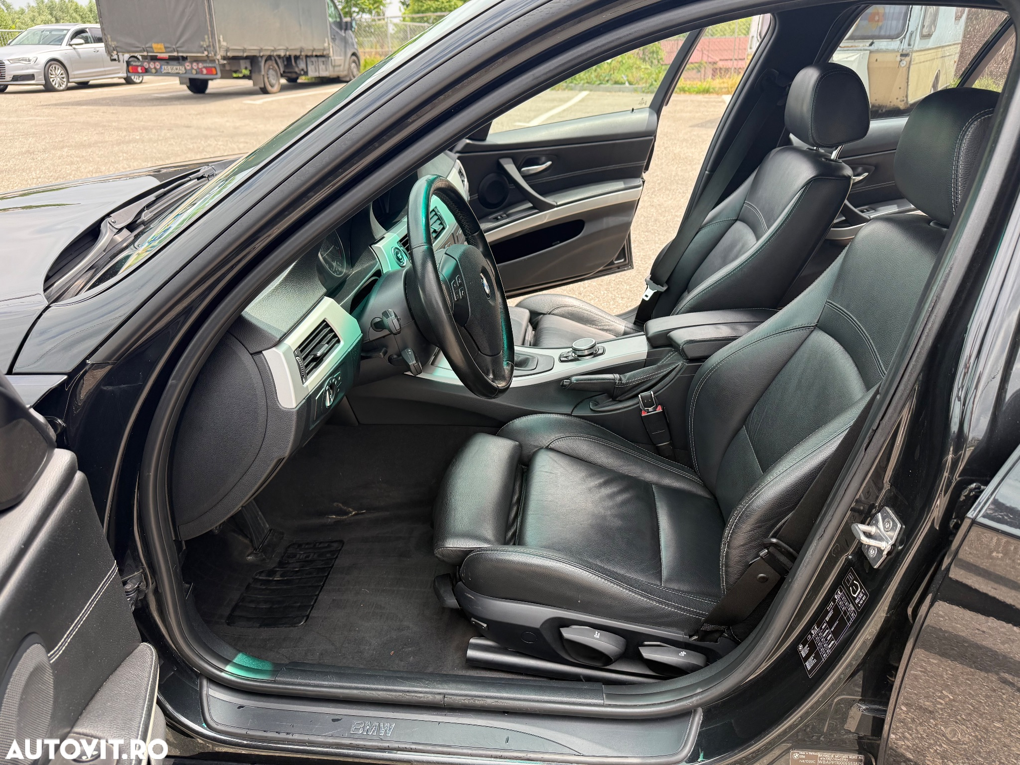 BMW Seria 3 320d Cabriolet - 14