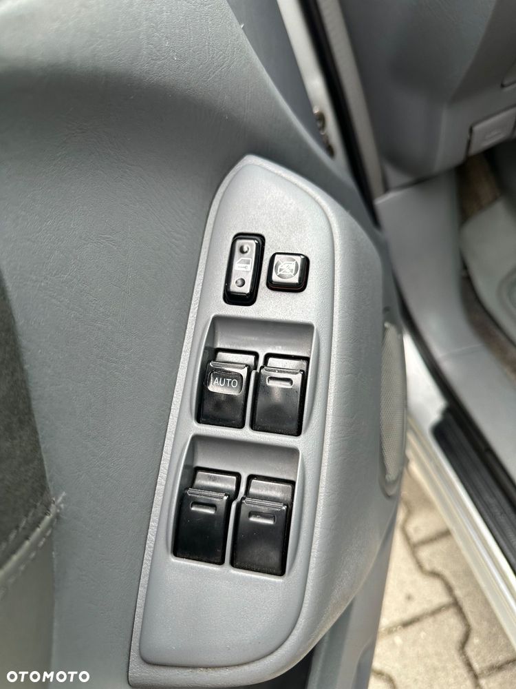 Toyota RAV4 - 13