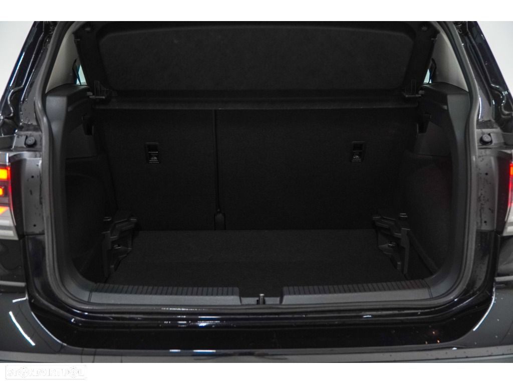 VW T-Cross - 13