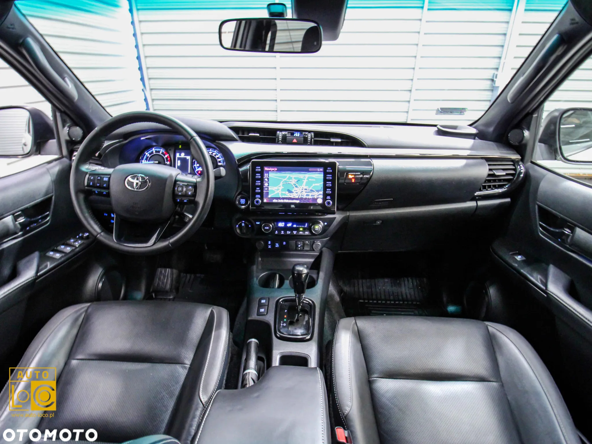 Toyota Hilux 2.8 D-4D Double Cab Invincible 4x4 - 5