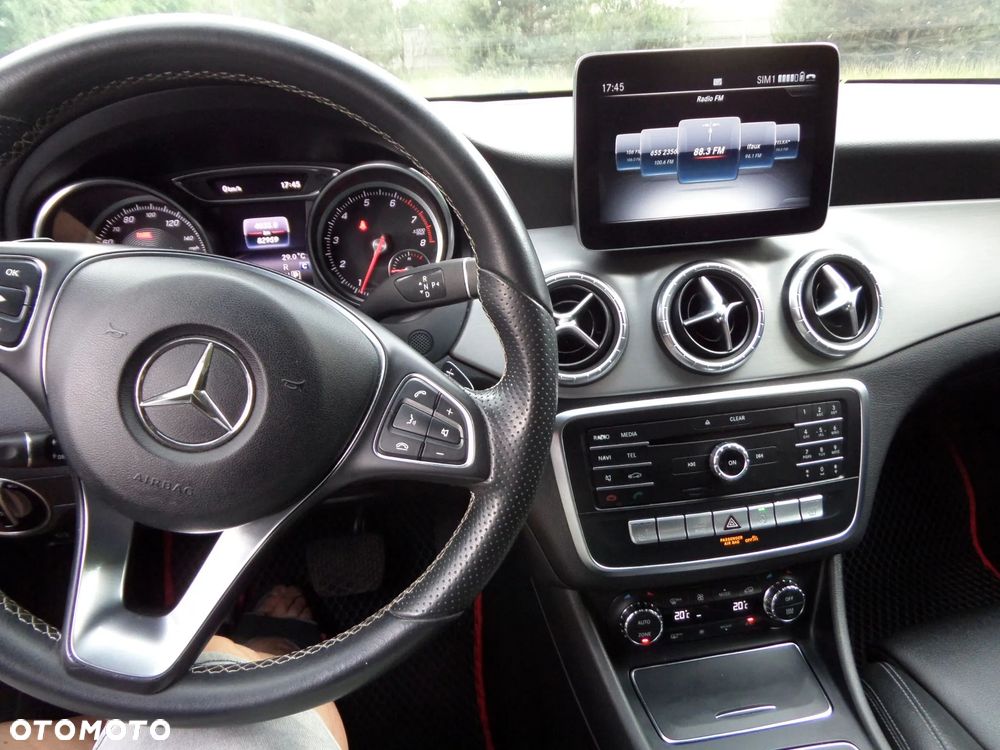 Mercedes-Benz CLA 250 7G-DCT StreetStyle - 8