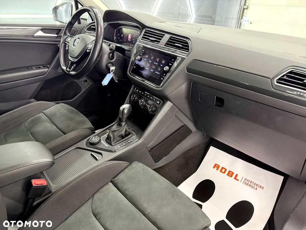 Volkswagen Tiguan 2.0 TDI SCR 4MOTION DSG Highline - 32