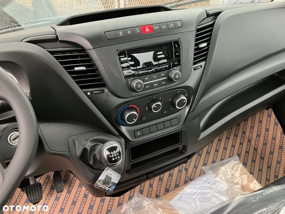 Iveco 3.0 Daily 35C16 kontener winda 750kg - 15