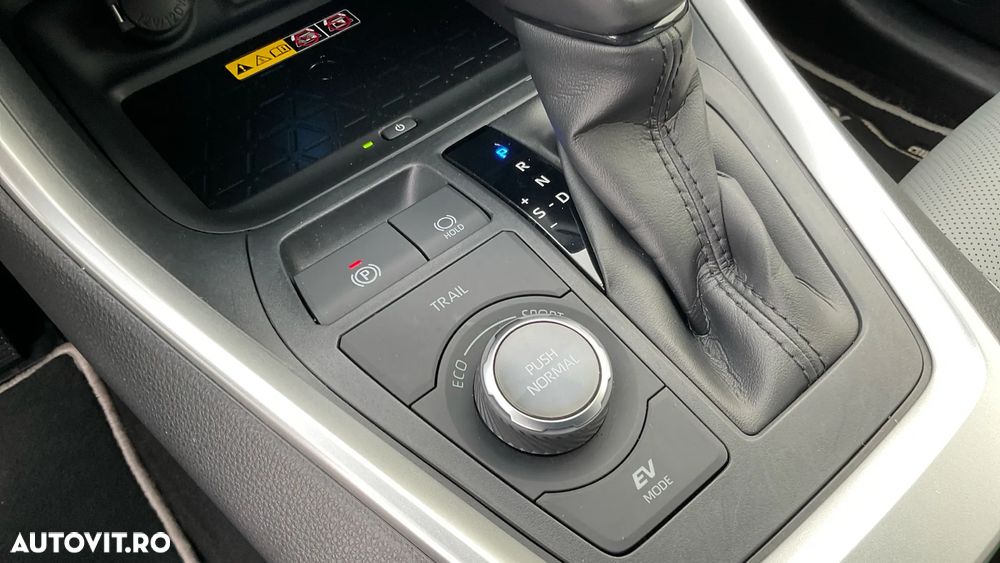 Toyota RAV4 2.5 Hybrid VVT-iE 4x4 Luxury Plus - 11