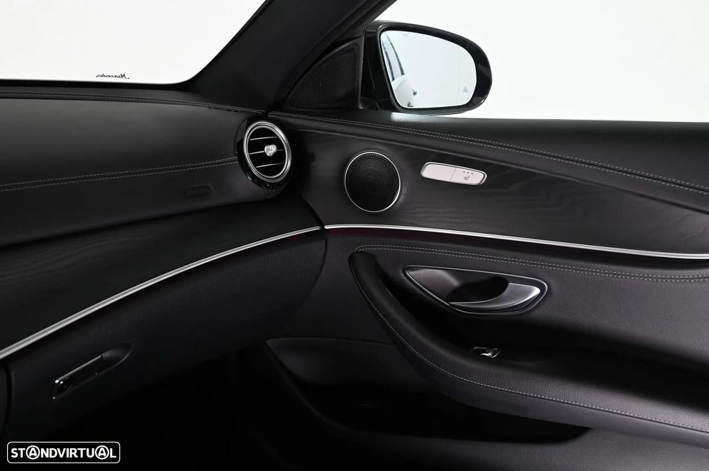 Mercedes-Benz E 300 de AMG Line - 27