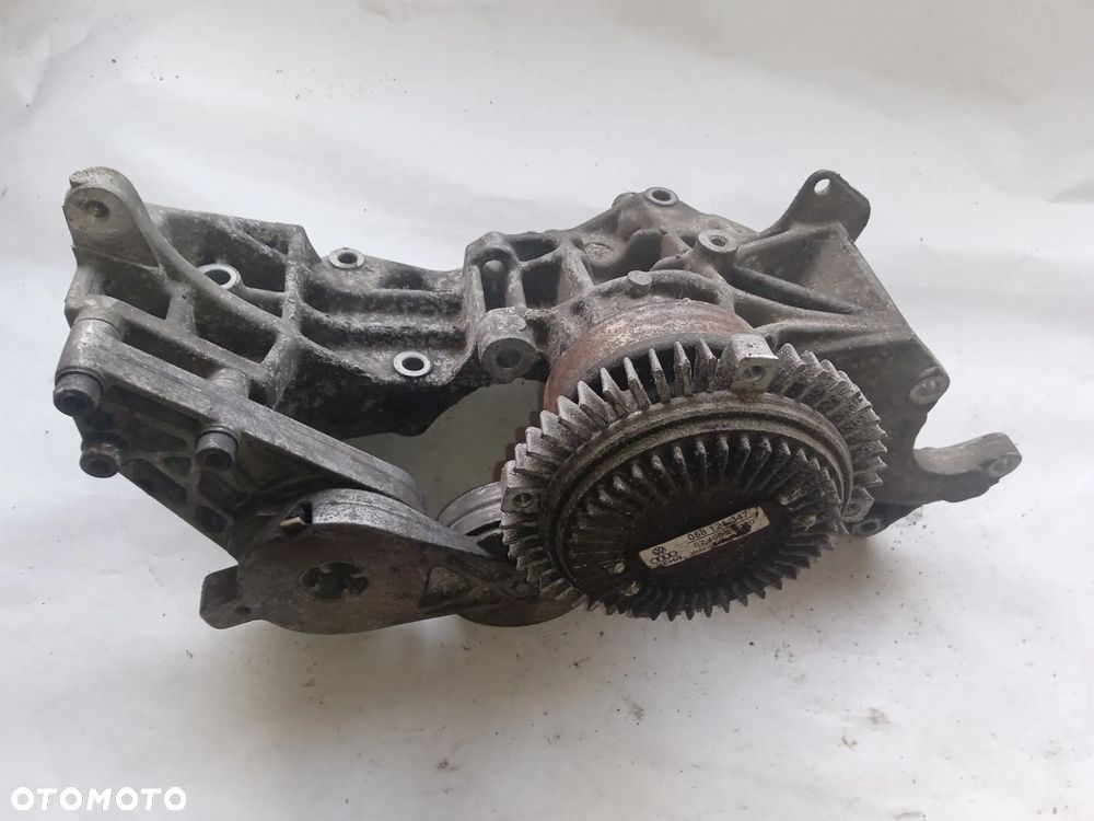ŁAPA WSPORNIK ALTERNATORA AUDI A4 B5 PASSAT B5 058145523 - 2