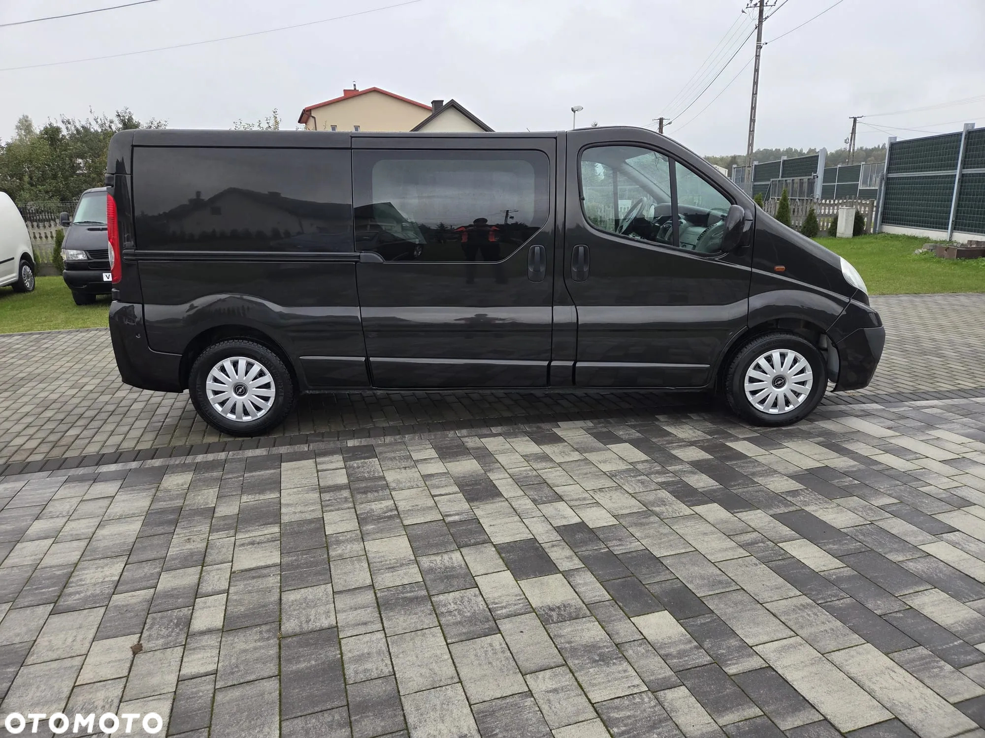 Opel VIVARO LONG KLIMA TEMPOMAT ORYGINAŁ DUBEL KABINA BRYGADÓWKA ZADBANY FULL OPCJA DOPOSAŻÓNY NA MAXA - 3