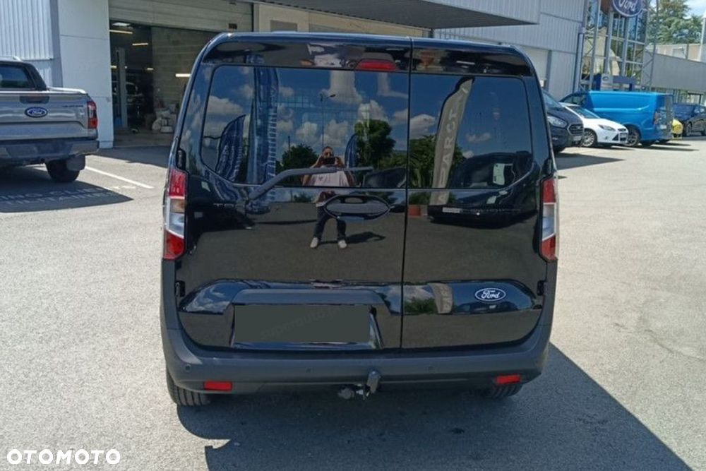 Ford Transit Courier - 6