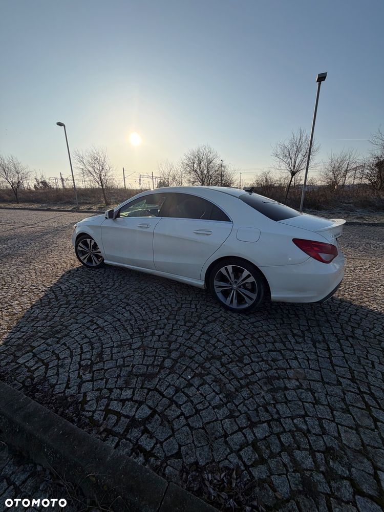 Mercedes-Benz CLA 250 7G-DCT - 5