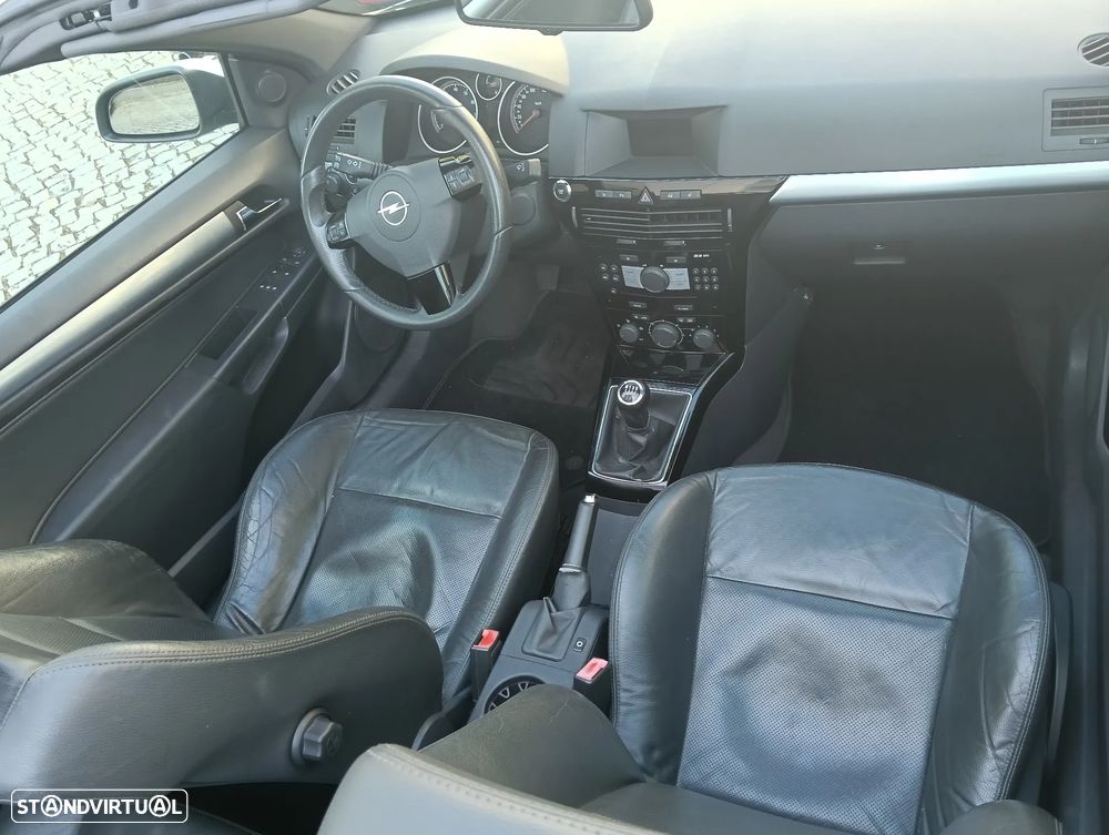 Opel Astra 1.8 Sport - 17