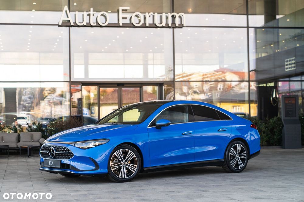 Mercedes-Benz CLA - 2