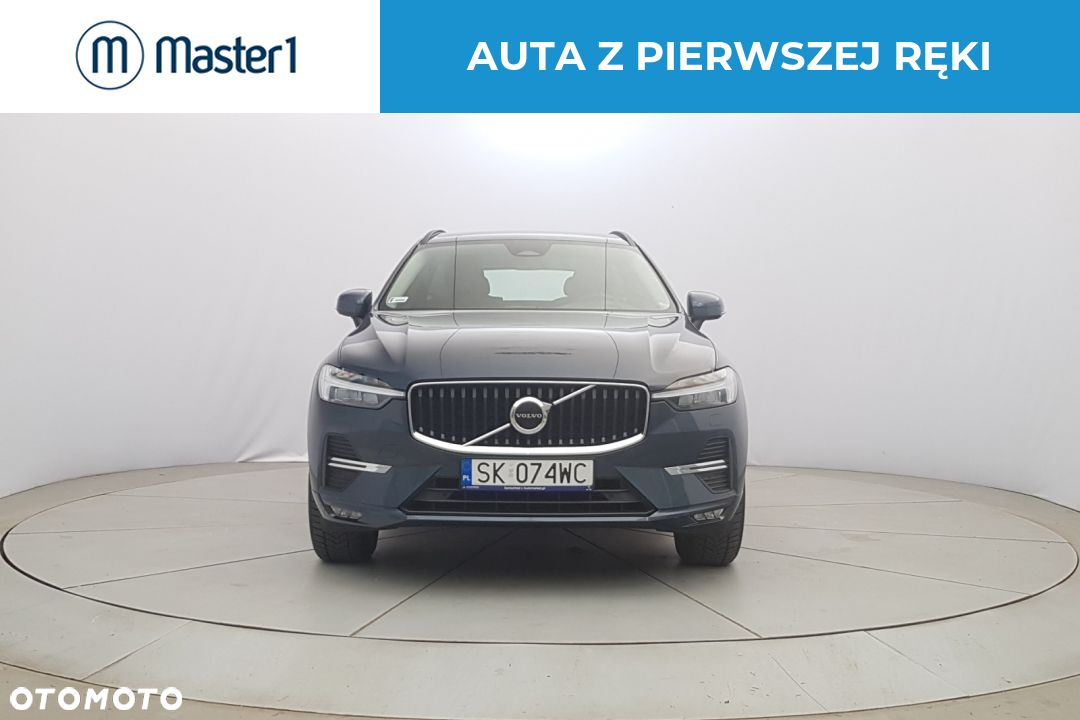 Volvo XC 60 B4 D AWD Momentum Pro - 2