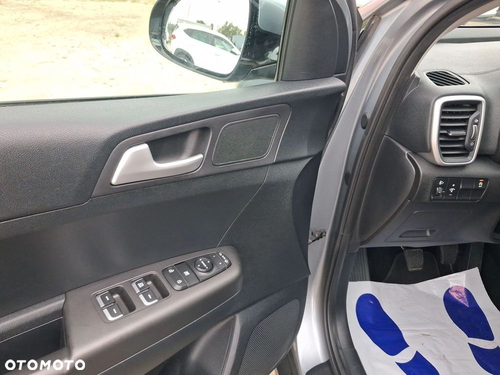 Kia Sportage 1.6 T-GDI M 2WD - 10