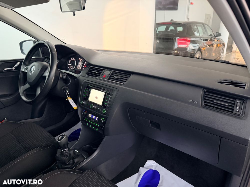 Skoda RAPID 1.2 TSI Elegance - 8