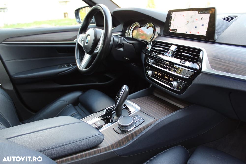 BMW Seria 5 520d Aut. M Sport Edition - 14