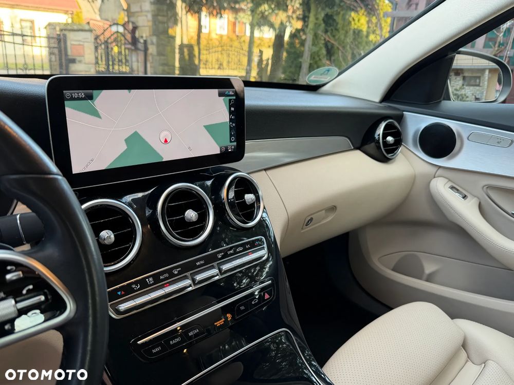 Mercedes-Benz Klasa C 180 9G-TRONIC Avantgarde - 23